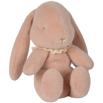 Afbeelding van Maileg knuffelkonijn bunny plush met ei powder 18 cm