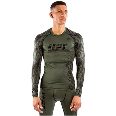 Afbeelding van UFC VENUM AUTHENTIC FIGHT WEEK MEN&#039;S PERFORMANCE LONG SLEEVE RASHGUARD KHAKI MAAT L