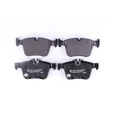 Afbeelding van HELLA 8DB 355 021 831 Remblokkenset Geschikt voor slijtage waarschuwingscontact MERCEDES BENZ: C Class Saloon, T modell, GLC Off Road