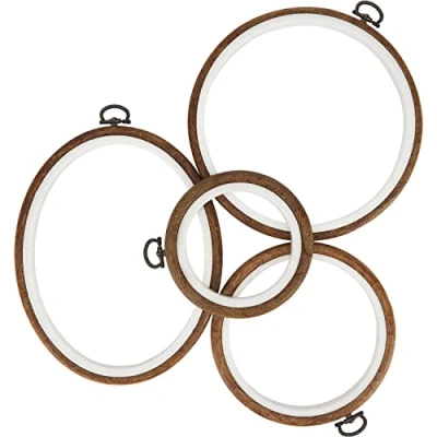 Afbeelding van Curtzy 4 Pak Plastic Cirkel Imitatie Houten Kruis Steek Borduurhoepel 10,5 17 cm Ringen Set met Hangende Hoepel Display Lijsten Voor Kunst, Hobby en Naaien