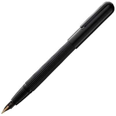 Afbeelding van LAMY imporium 092 vulpen met ongewone behuizing in matzwarte PVD afwerking, gepolijste zwarte clip en 14K tweekleurige gouden veer veerdikte F