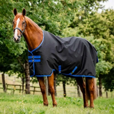 Afbeelding van Horseware Regendeken Amigo Ripstop 900 Original 50g Fleece Lined Zwart/Blauw