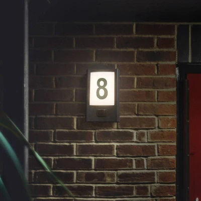 Afbeelding van LEDVANCE ENDURA STYLE ENTRANCE Außenbeleuchtung, 13W, 900lm, Eingangsleuchte, dunkelgrau, Bewegungsmelder, Tageslichtsensor, IP44 Schutzklasse, 3.000K Farbtemperatur, warmweiße Lichtfarbe