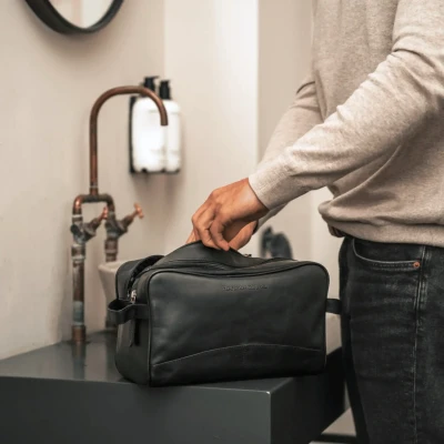 Afbeelding van The Chesterfield Brand Stefan Toiletbag black