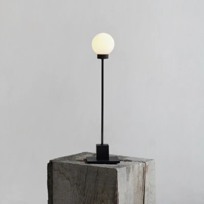 Afbeelding van Northern tafellamp Snowball, zwart