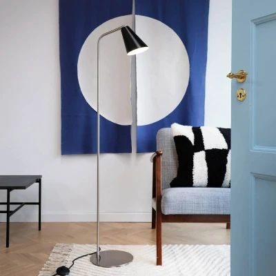 Afbeelding van Dyberg Larsen Oswald vloerlamp, zwart/staal, hoogte 135 cm