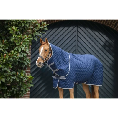 Afbeelding van Amigo Quilted Stable Plus 200g Navy/Titanium Grey/Silver 115/168 Agradi.be