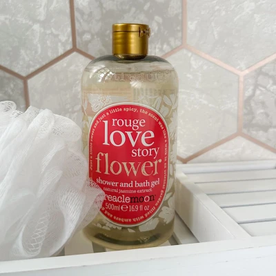 Afbeelding van Treaclemoon bad &amp; douchegel Rouge Love Story 500ml