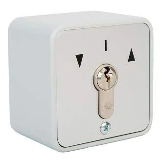 Afbeelding van GEBA MSC APZ1 2T/1 oppervlaktemontage sleutelschakelaar 2 weg impulsfunctie met cilinder voor automatische garagedeuren en poorten.