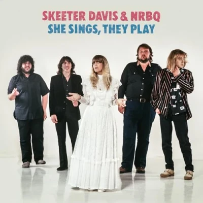 Afbeelding van She Sings, They Play