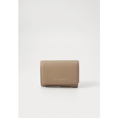 Afbeelding van Tommy Hilfiger Logotape Trifold Portemonnee, Dames, Maat: One Size, Coastal taupe