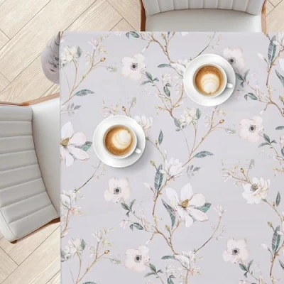 Afbeelding van KP HOME Rechthoekig tafelkleed van pvc, gemakkelijk te reinigen, met bloemenprint, kunststof tafelkleed, motief kalme bloemblaadjes, grijs, 200 x 140 cm