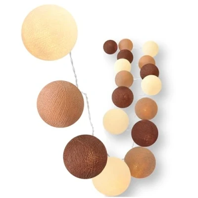 Afbeelding van CREATIVECOTTON LED lichtketting met katoenen bollen, timer en dimmer (cappuccino, 20 lampen)