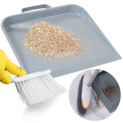Afbeelding van Cheqo® Blik Metalen Stofblik Grijs Duurzaam Handvat voor Huishoudelijk Gebruik Stoffer en