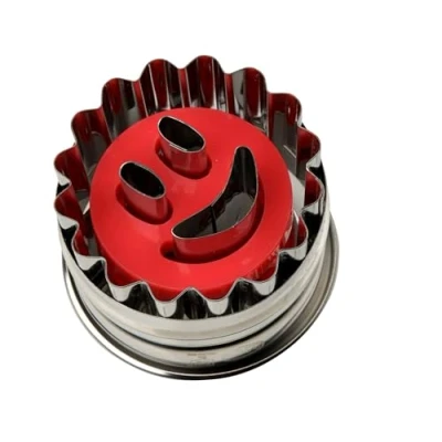 Image de Dr Oetker 1499 emporte pièce poussoir pour biscuit linzer, piece patisserie, biscuit, cookie cutter, tampon smiley, ustensile Acier inoxydable, 5 x 4 cm