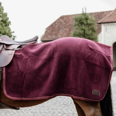 Afbeelding van Kentucky Uitrijdeken Vierkant Heavy Fleece Bordeaux M