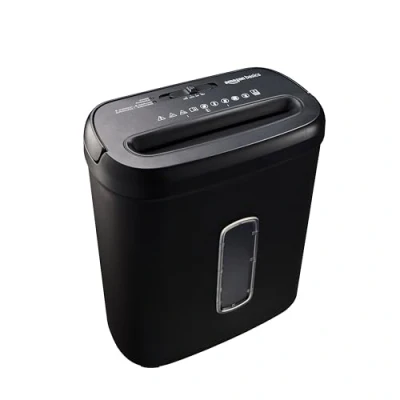 Afbeelding van Amazon Basics Papierversnipperaar, dwarsdoorsnede, capaciteit 8 vellen, voor papier, cd&#039;s en creditcards, zwart