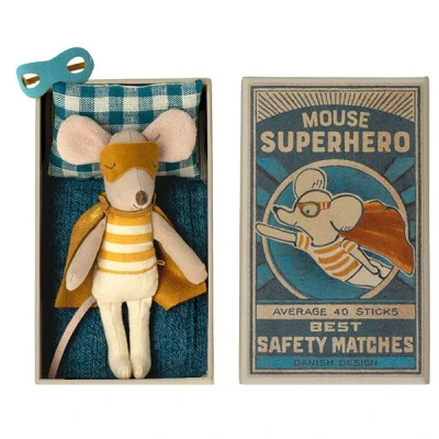 Afbeelding van Maileg knuffelmuis kleine broer superheld 11 cm