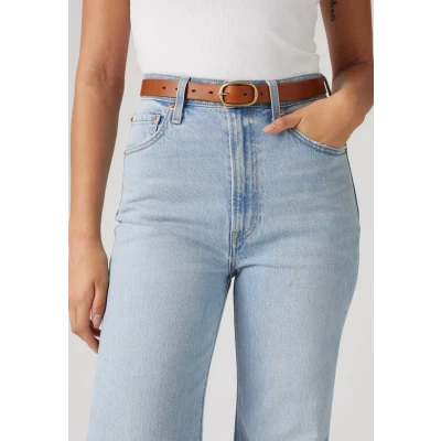 Afbeelding van Levi&#039;s dames Charlie riem van leer in de kleur Cognac, maat: 85 cm