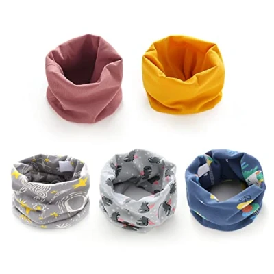 Afbeelding van PFLYPF 5 stuks sjaals voor kinderen, warme slabbetjes jongens en meisjes in de herfst winter, winddichte katoenen met O ring, schattig cartoonpatroon, geel, 38 x 20 cm, Geel.