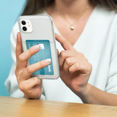Afbeelding van iMoshion Hoesje Geschikt voor iPhone 15 Pro Max met Pasjeshouder Softcase Backcover pashouder 2.0 Transparant