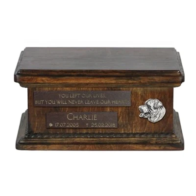Afbeelding van Houten urn hond voor Rottweiler as, gepersonaliseerd met gravure