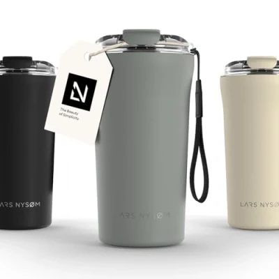 Afbeelding van LARS NYSØM &#039;Rørelse&#039; Thermo Coffee Mug to go 500ml BPA vrij Met Isolatie Draagriem &amp; Tritan Deksel Cool Grey