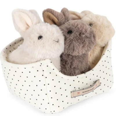 Afbeelding van Konges Sløjd Bunny Love 3 konijntjes in een mandje