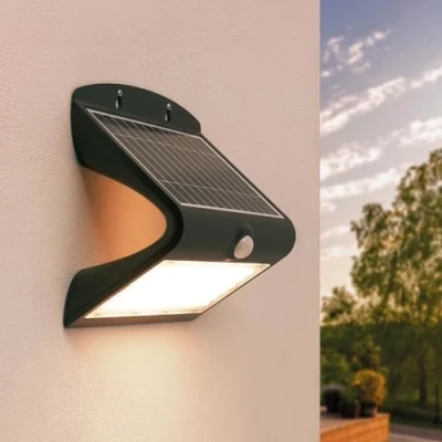 Afbeelding van Ledvion Moderne Solar LED Wandlamp, 8W, 3000K, IP65, Zwart, 220 Lumen, Incl. Bewegingssensor, Zonne energie, Energiezuinig &amp; Weerbestendig