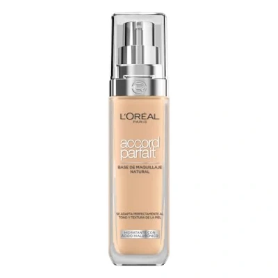 Afbeelding van L’Oréal Paris Accord Parfait Foundation 3D/W Natuurlijk Dekkende met Hyaluronzuur en SPF 16 30 ml