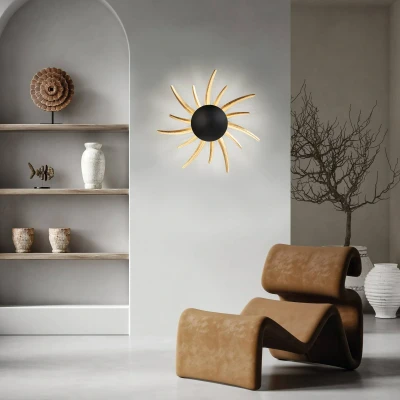 Afbeelding van LED wandlamp Sol, zwart met gouden stralen