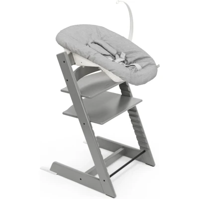 Afbeelding van Tripp Trapp Stokke stoel (Stormgrijs) met Newborn set (grijs) gebruik vanaf de geboorte tot 9 kg comfortabel, veilig en eenvoudig te bedienen