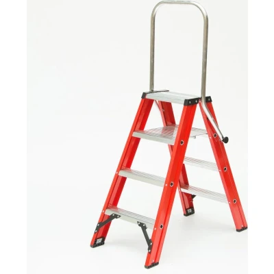 Afbeelding van Kelfort Magazijntrap Magnus, met beugel, 2x4 treden