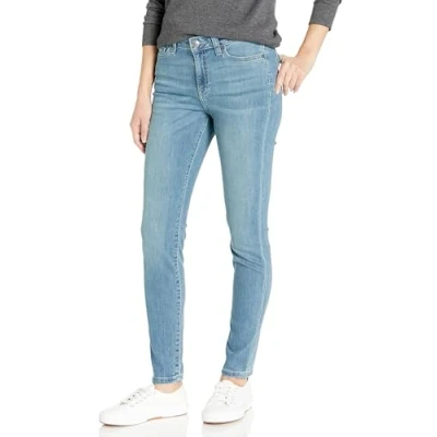 Image de Amazon Essentials Jean skinny pour femme, délavé clair, taille 10 court