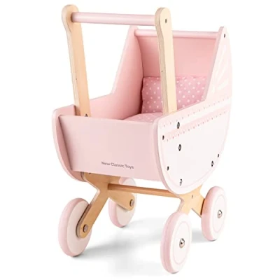 Afbeelding van New Classic Toys Houten Poppenwagen Roze Inclusief Dekbedje Duwhoogte 50 centimeter
