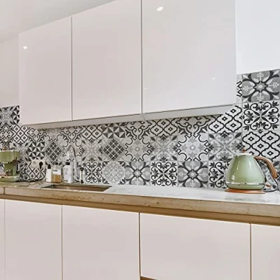 Afbeelding van CREARREDA Cementine spatbescherming sticker voor de keuken, zelfklevend, taupe, 180 x 60 cm, 100% gemaakt in Italië, met niet giftige inkt, vlamvertragend en waterbestendig, 67134