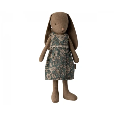 Afbeelding van Maileg knuffelkonijn met bloemenjurkje maat 1 21 cm