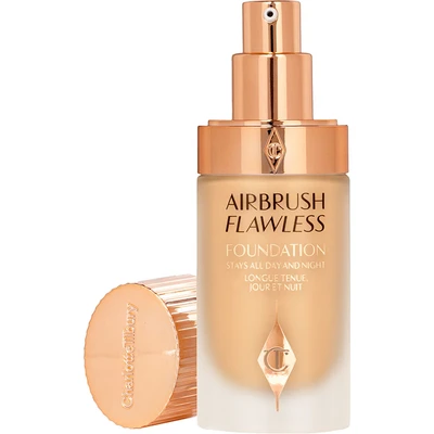Afbeelding van Charlotte Tilbury Airbrush Flawless Foundation 6 Warm
