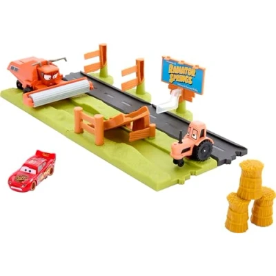 Afbeelding van Polly Pocket Barbie Droom House Set met 3 minifiguren, 1 puppy, 11 accessoires, lift en zwembad, HWP11