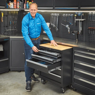 Afbeelding van Gereedschapswagen 5 laden met houten werkblad