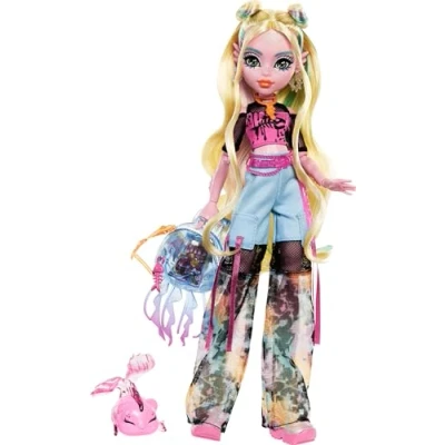 Image de Monster High Poupée bleue Lagoona avec t shirt en maille et pantalon cargo, comprend un neptuna des accessoires comme sac à dos, une collation carnet