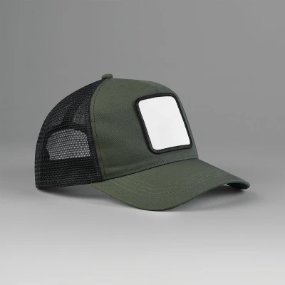Afbeelding van Beechfield 5 panel trucker pet met vierkante patch B636 OLIVE GREEN/BLACK