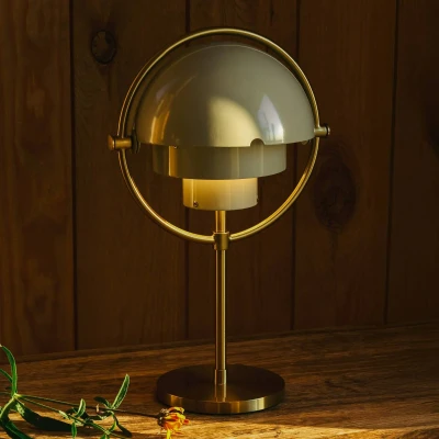 Afbeelding van Gubi Akku tafellamp Multi Lite, messing/grijs, hoogte 30 cm