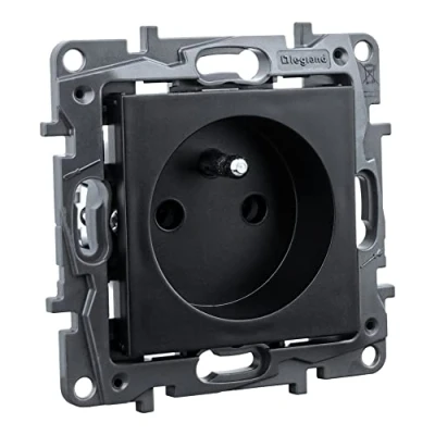 Afbeelding van Preis Zone Stopcontact 2P + E franz. Inbouw Niloe Step zwart systeem