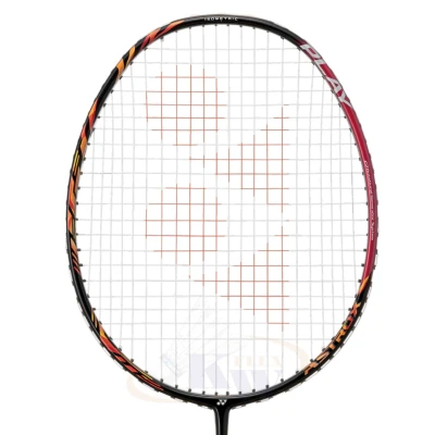 Afbeelding van Yonex Astrox 99 PLAY Cherry aanvallend