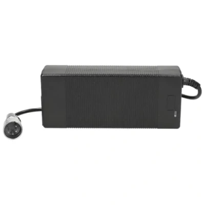 Afbeelding van Acculader XLR 4 pins Neutrik PMU3 o.a. Koga, Sparta, Batavus ION 36 Volt 2Ah