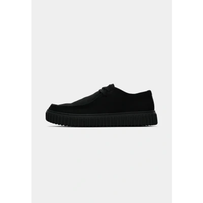 Afbeelding van Clarks Torhill Wally Veterschoenen, Heren, Maat: 42.5, Black Nubukleer