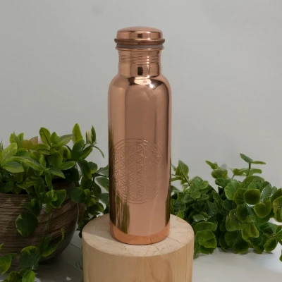 Afbeelding van Puur koperen waterfles flower of life glad ± 750 ml (zware uitvoering)