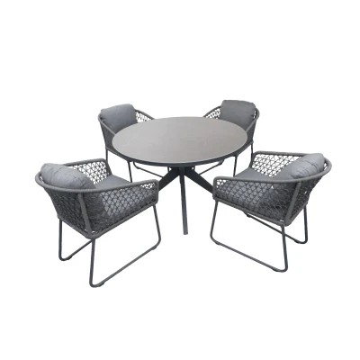 Afbeelding van Set van Calma dining tafel dia. 120 cm aluminium black/slate en 4 Bara stoelen Yoi