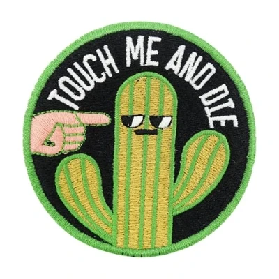 Afbeelding van Finally Home &quot;Touch me and die&quot; klittenband patch grappige hondenpatches met opschrift